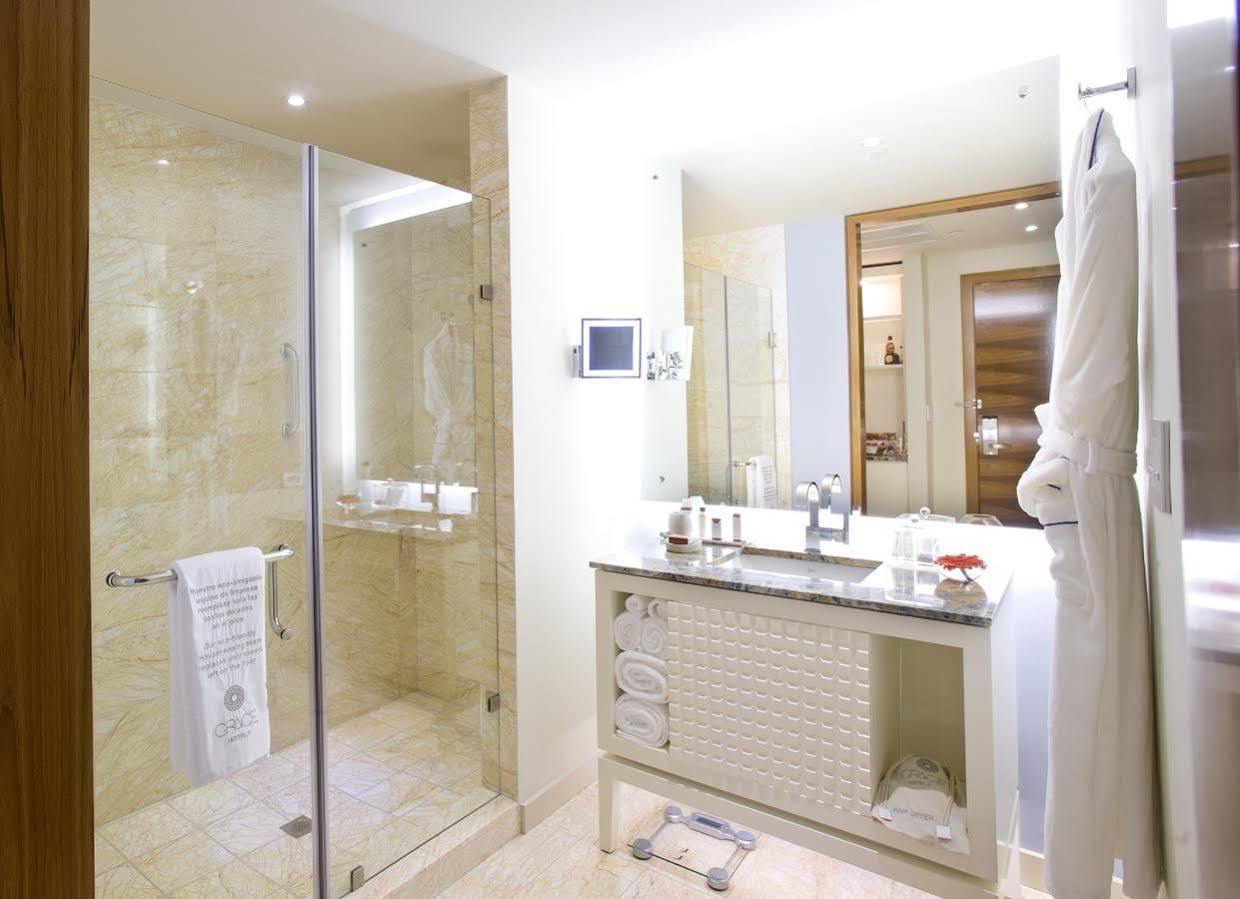 Global Hotel